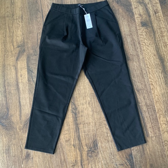 NWT Eileen Fisher Tapered Ankle Pant in Black - Picture 1 of 5